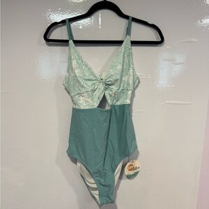 NWT Caden Lane Green and White Swimsuit with Cutout